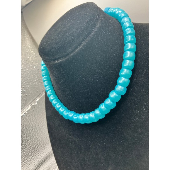 Homemade Pale Turquoise Plastic Beaded Collar Stretch 6 Inch Long Necklace! - Picture 3 of 5